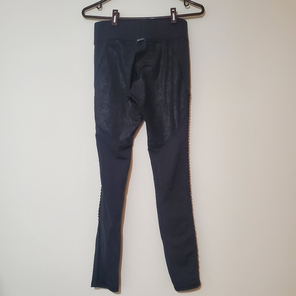 EUC Michi Barre Black Python Legging - Picture 5 of 9